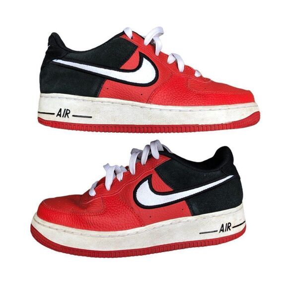 RARE 2018 Nike Air Force 1 Low Mystic Red Black Size 7.5 - Picture 1 of 16